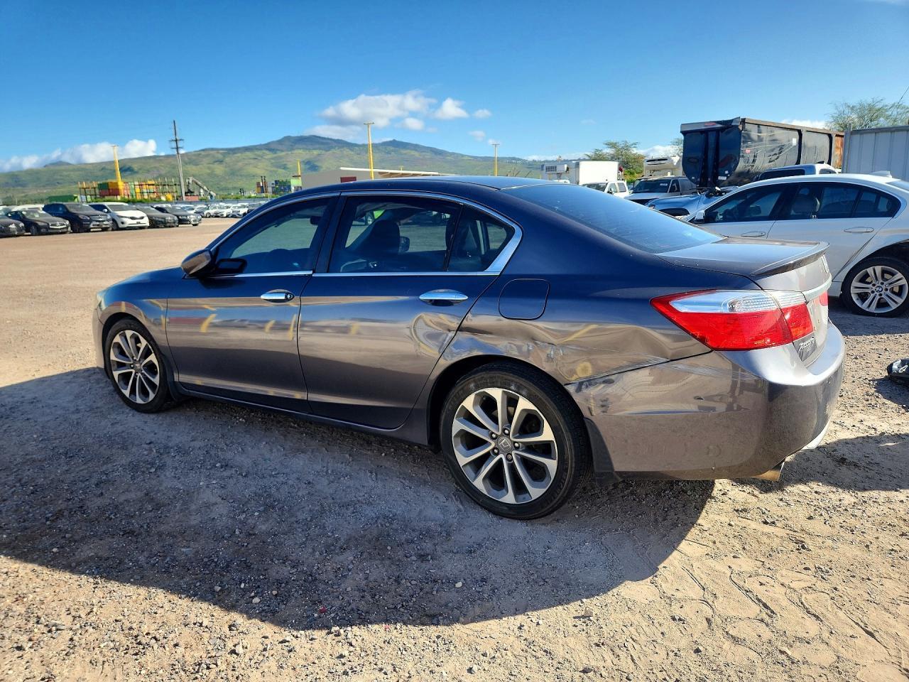 2013 Honda Accord Sport - Image 2