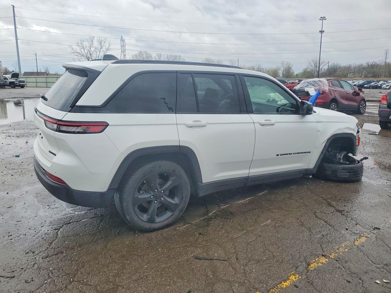 2025 Jeep Grand Cherokee Limited - Image 3