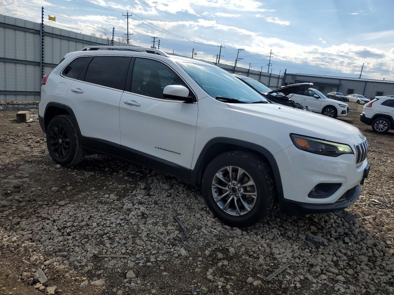 2019 Jeep Cherokee Latitude Plus - Фото 4