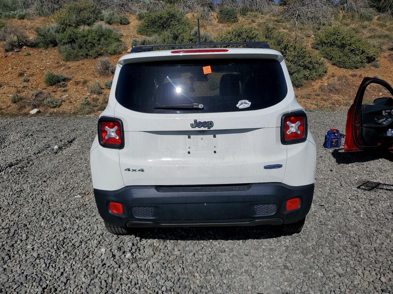 2017 Jeep Renegade - Фото 6