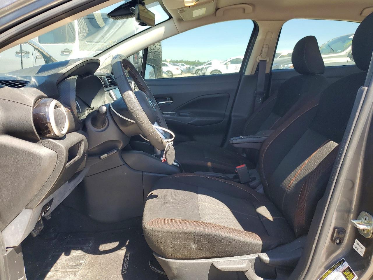 2022 Nissan Versa Sr - Фото 7