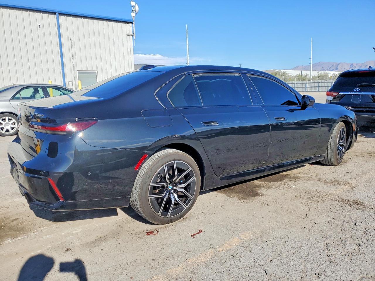 2024 BMW 740 I - Фото 3