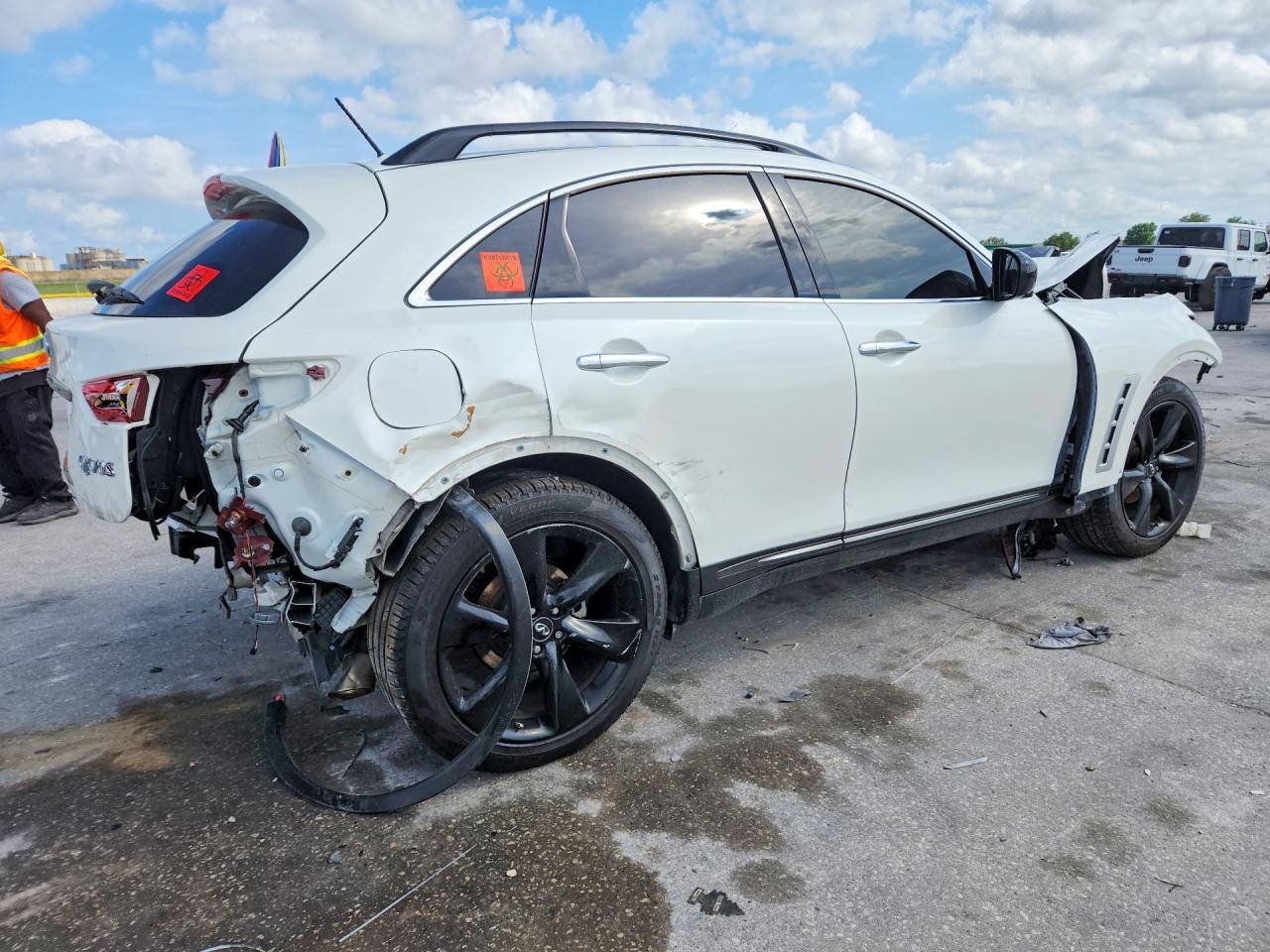 2017 Infiniti Qx70 Base - Image 3