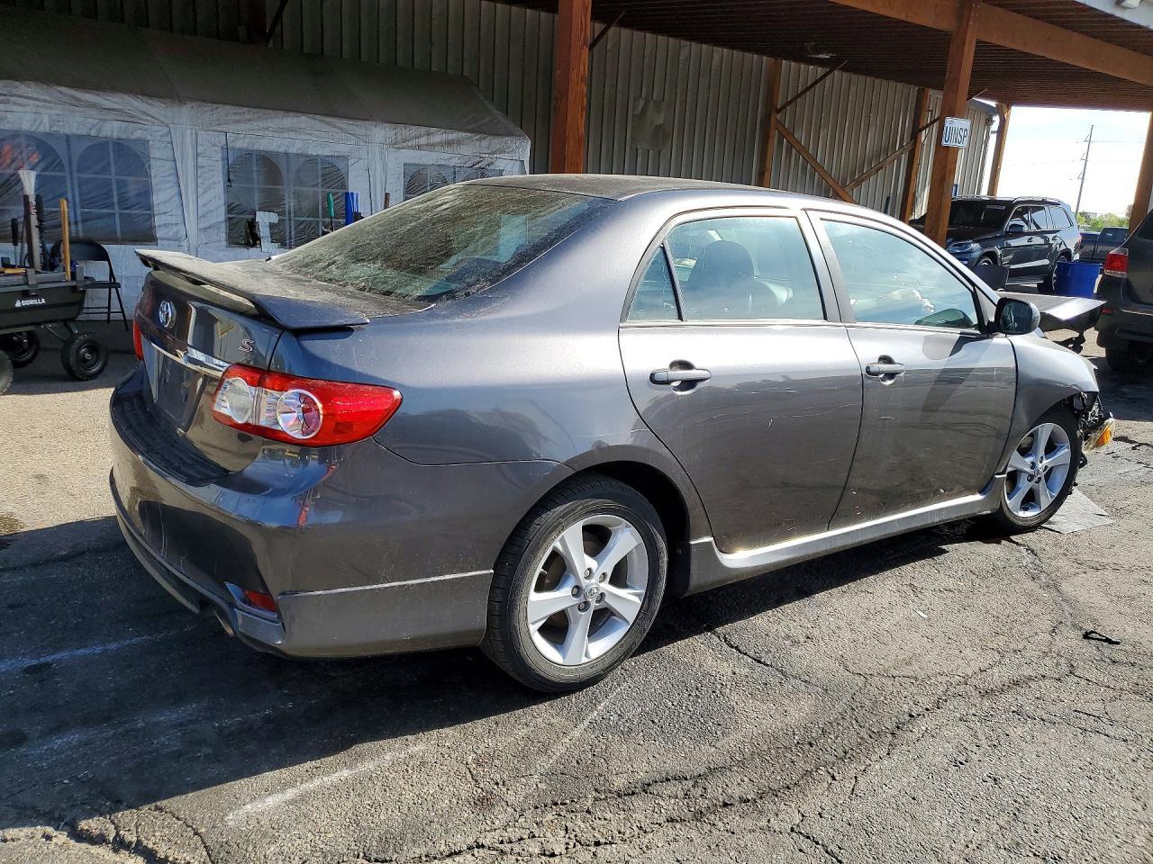 2013 Toyota Corolla S - Фото 3