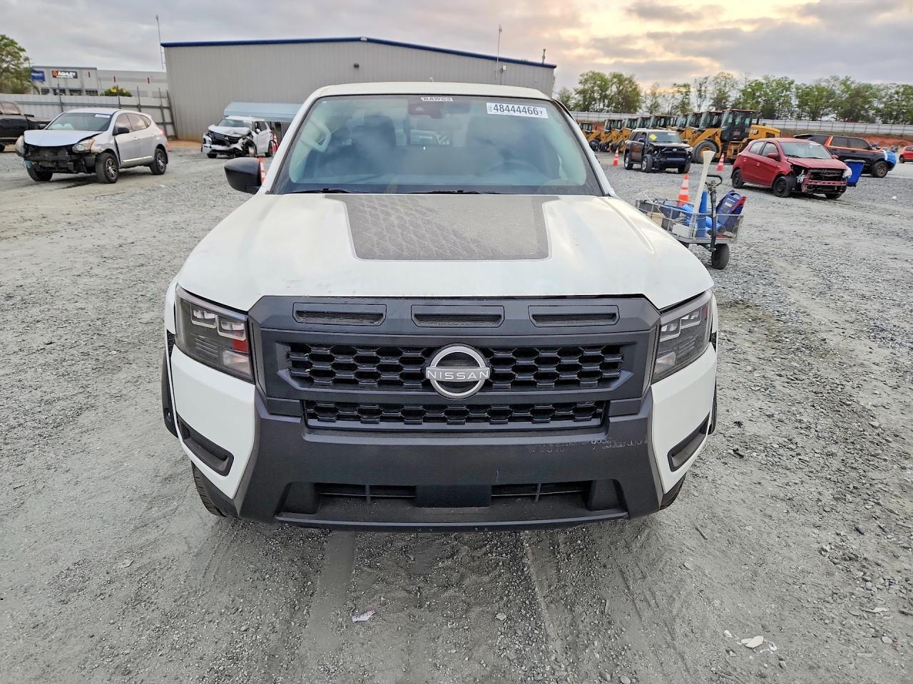 2026 Nissan Frontier S - Image 5
