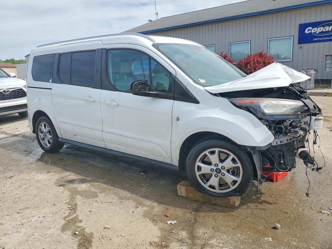 2015 Ford Transit Connect Xlt - Фото 4