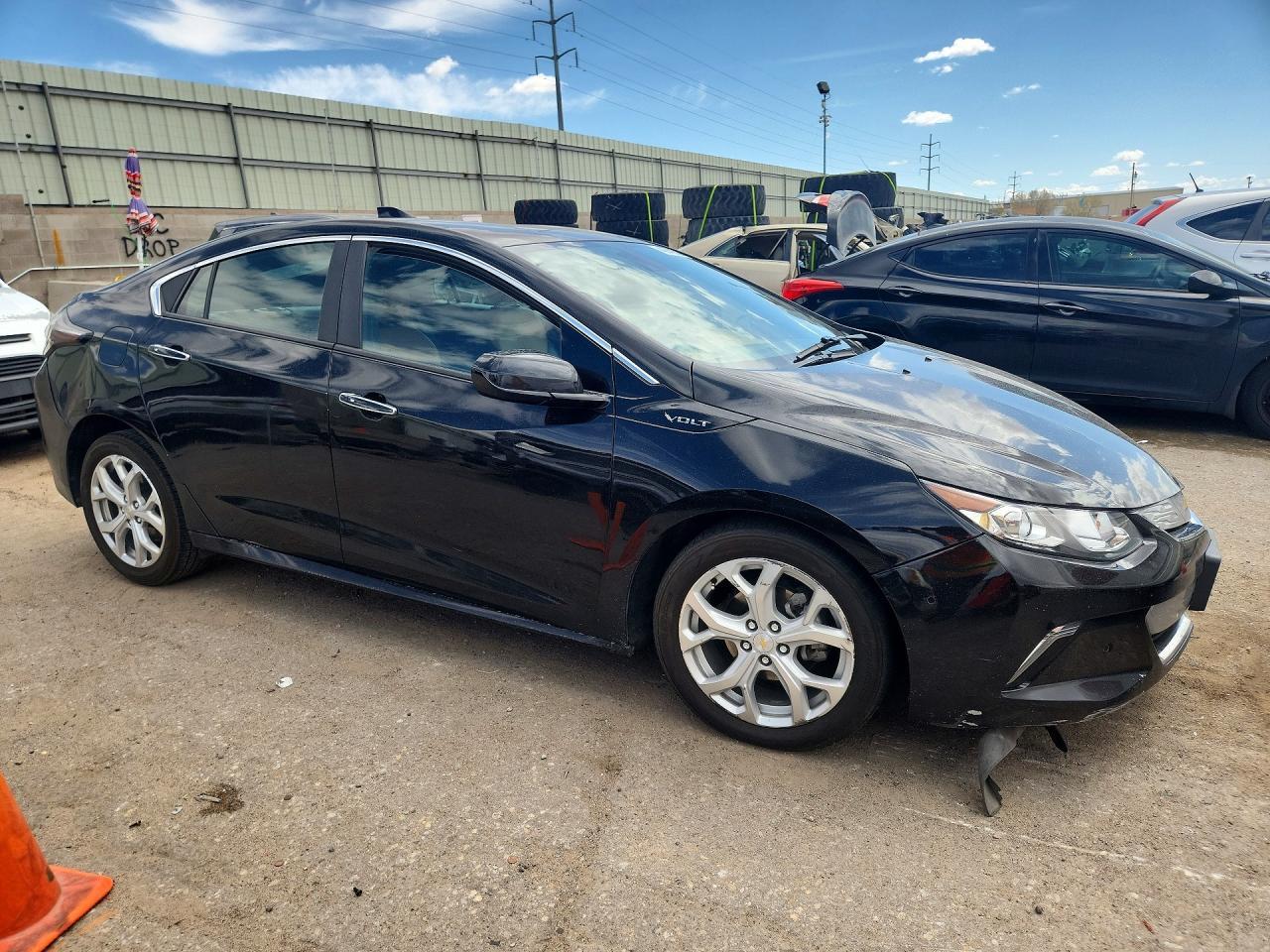 2017 Chevrolet Volt Premier - Image 4