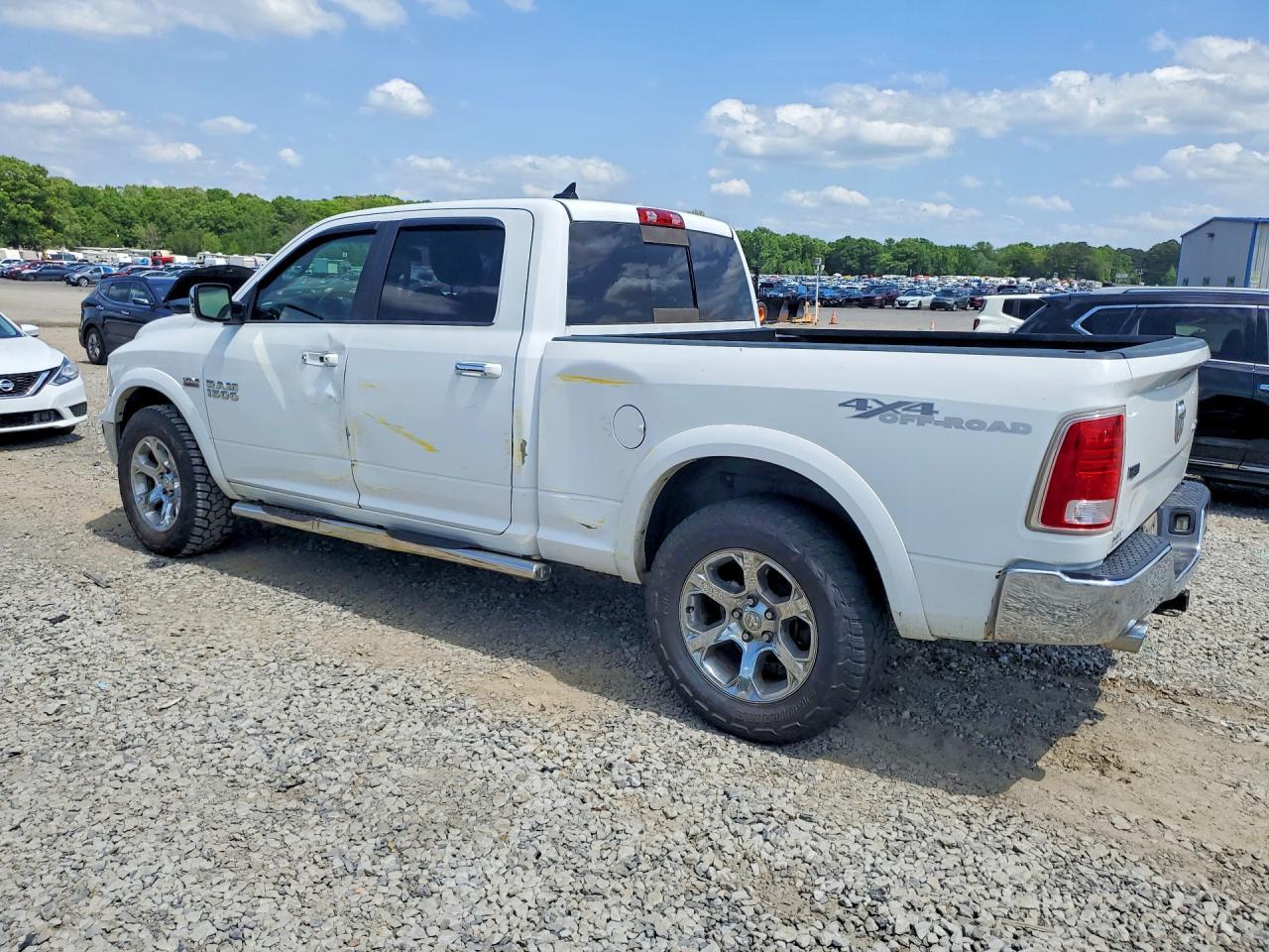 2017 Ram 1500 Laramie - Фото 2