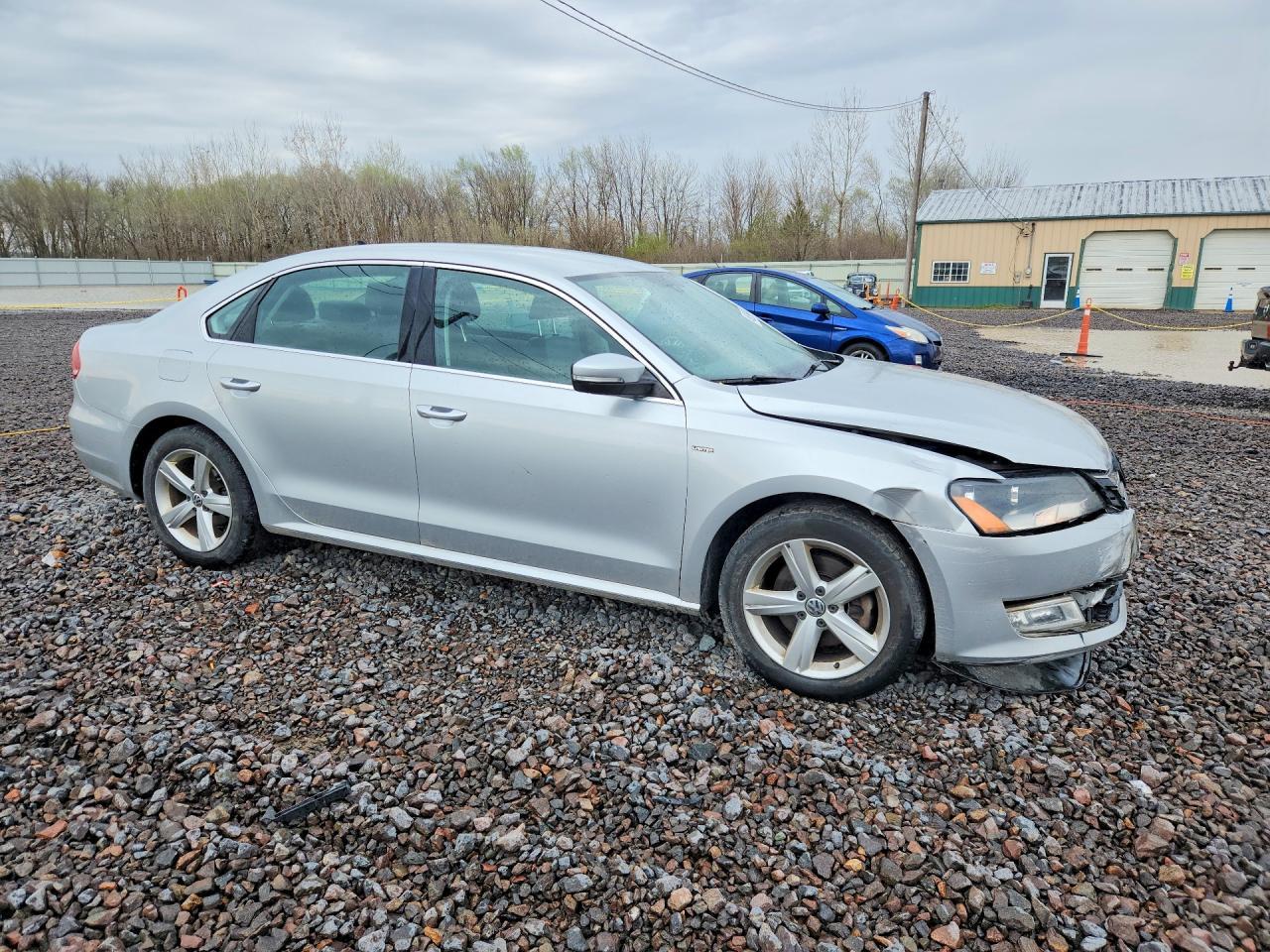 2015 Volkswagen Passat S - Фото 4