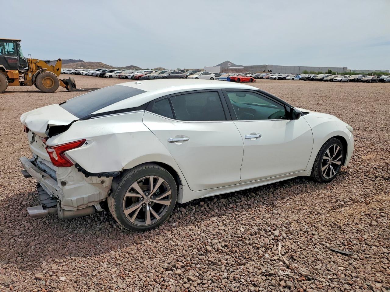 2017 Nissan Maxima - Фото 3