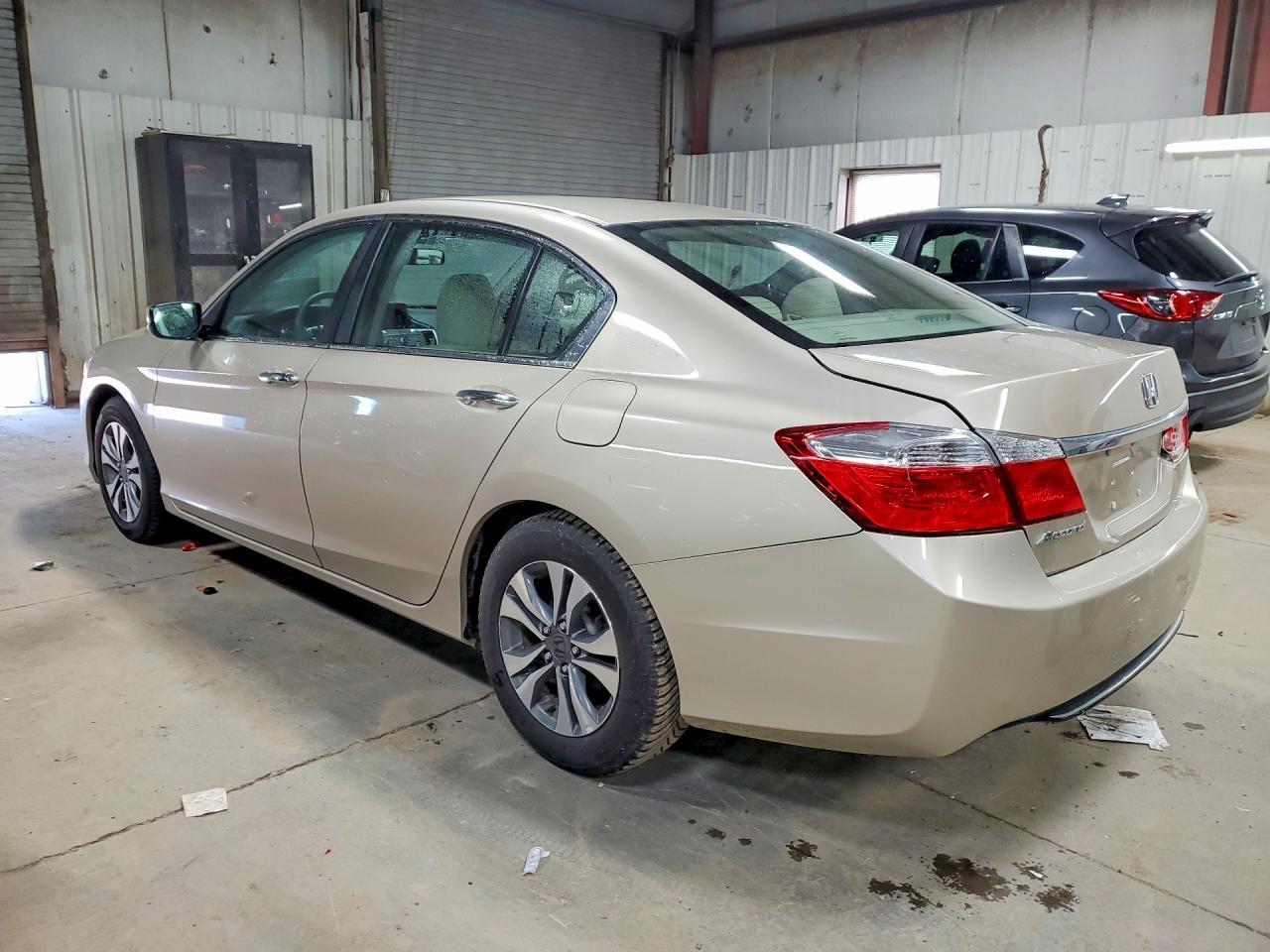 2013 Honda Accord Lx - Фото 2