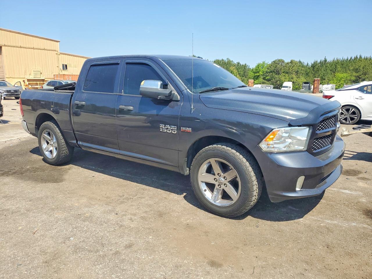 2016 Ram 1500 St - Image 4