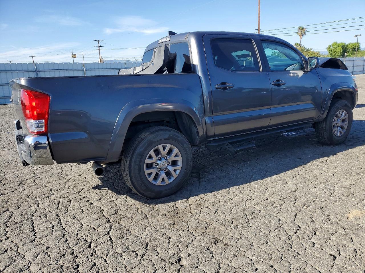 2017 Toyota Tacoma Sr5 V6 - Image 3