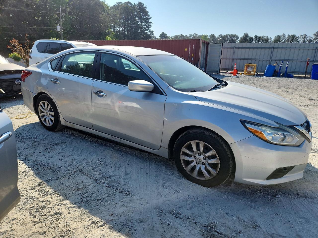2018 Nissan Altima - Image 4
