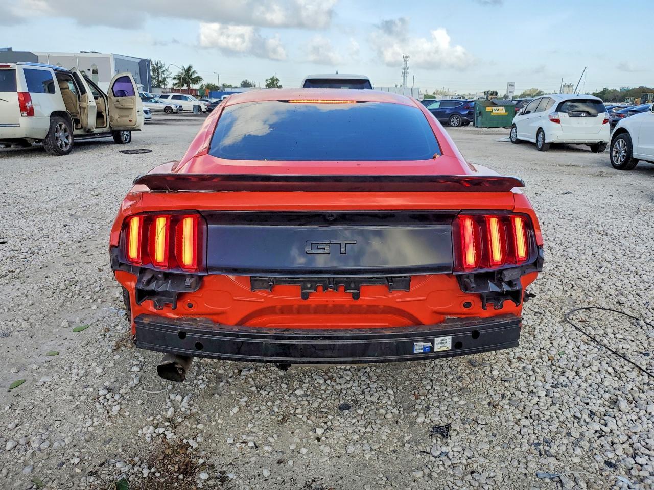 2015 Ford Mustang Gt - Фото 6