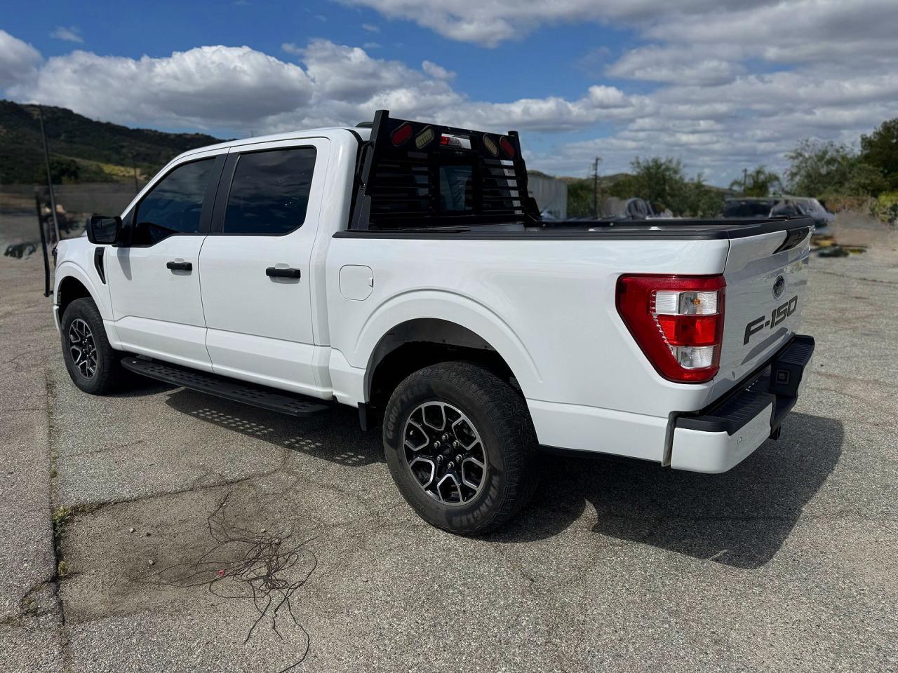 2023 Ford F150 Supercrew 4X4 - Фото 3