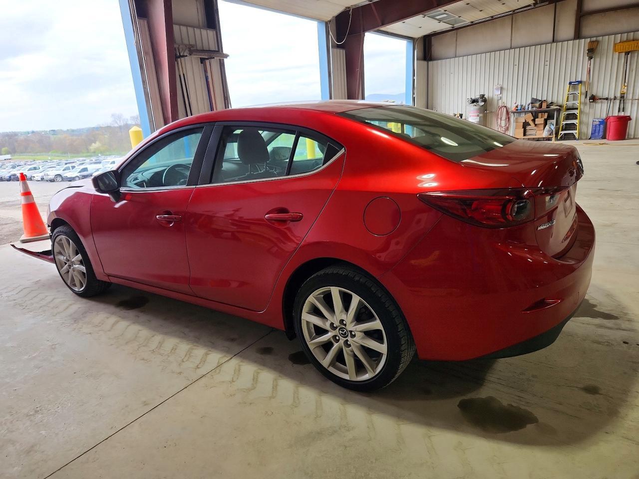 2017 Mazda 3 Touring - Фото 2