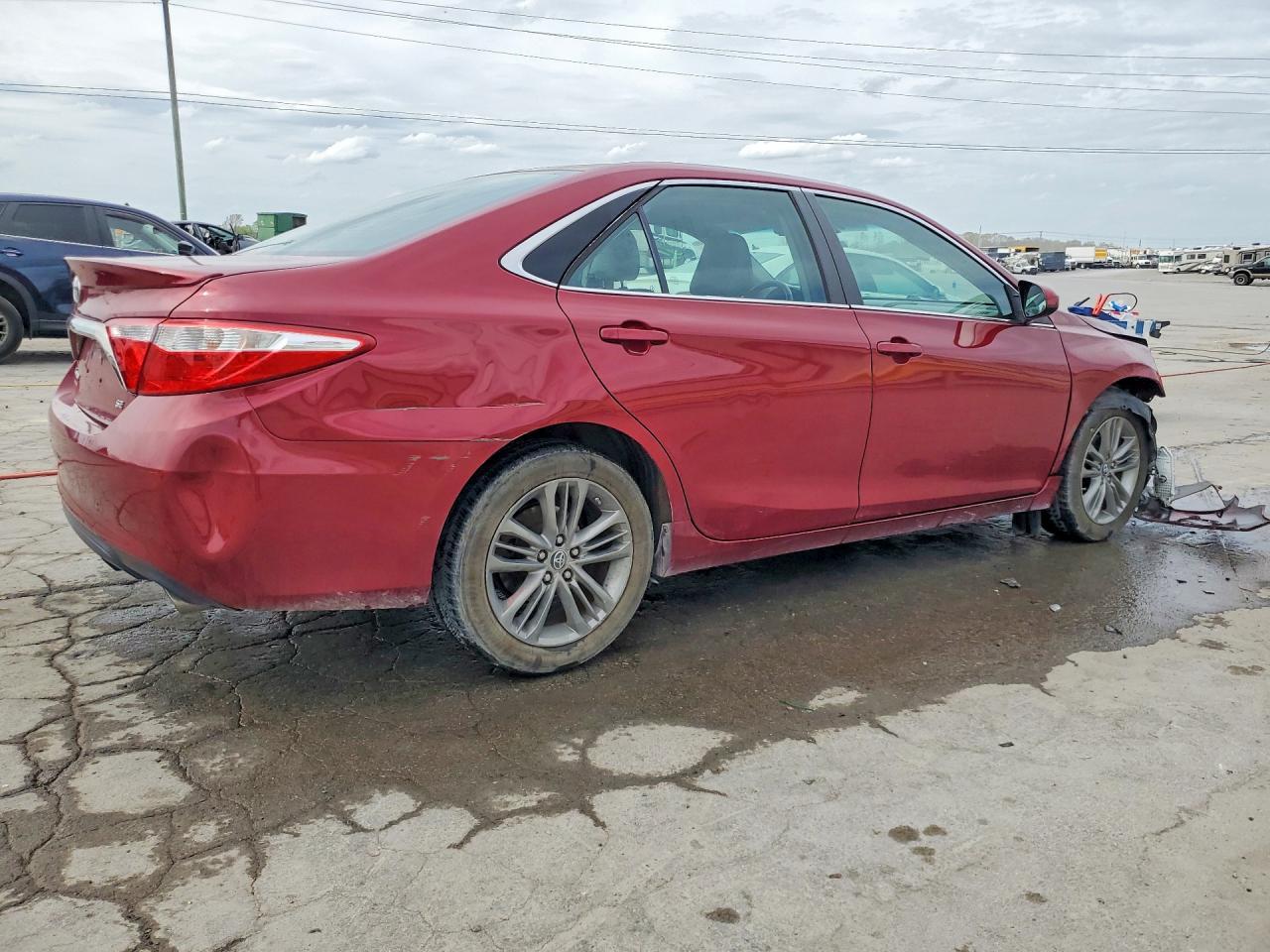 2017 Toyota Camry Se - Фото 3