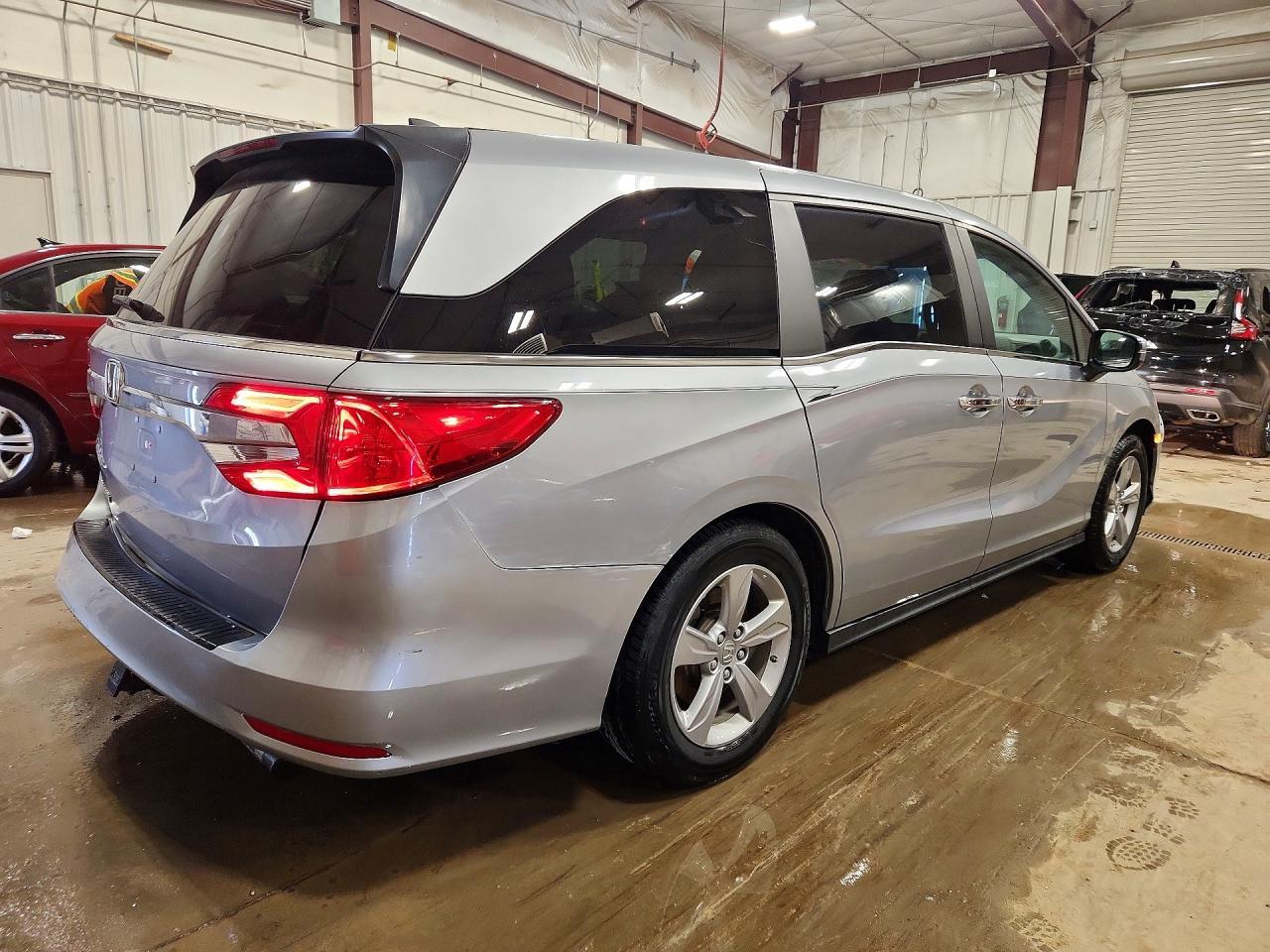 2020 Honda Odyssey Ex - Image 3