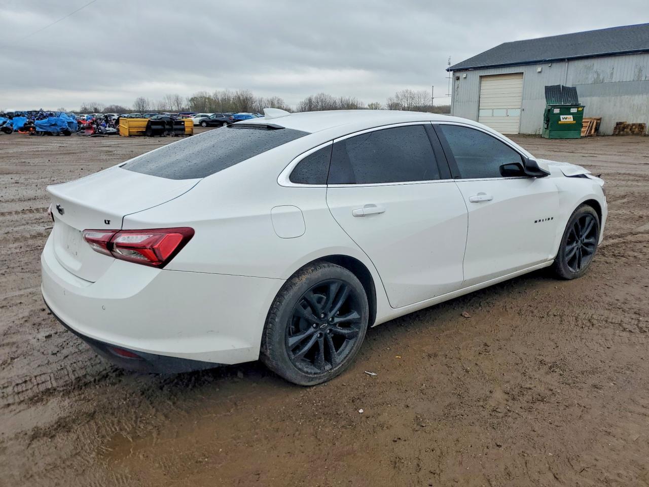 2022 Chevrolet Malibu Lt - Фото 3