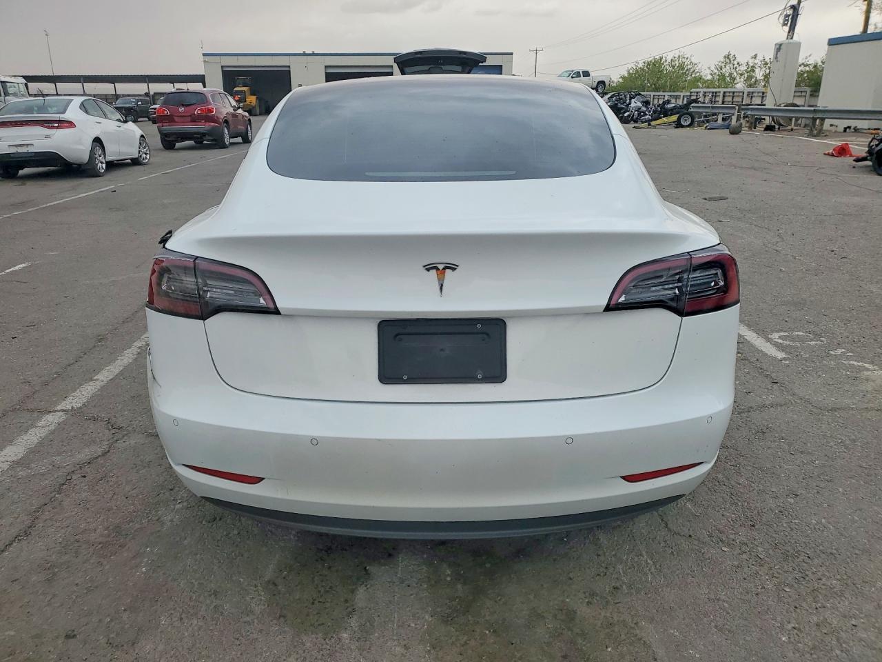 2022 Tesla Model 3 - Image 6