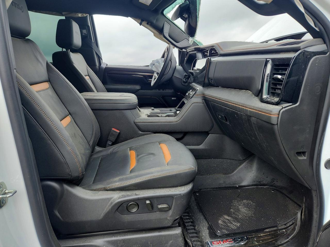 2026 GMC Sierra K2500 At4 - Image 7