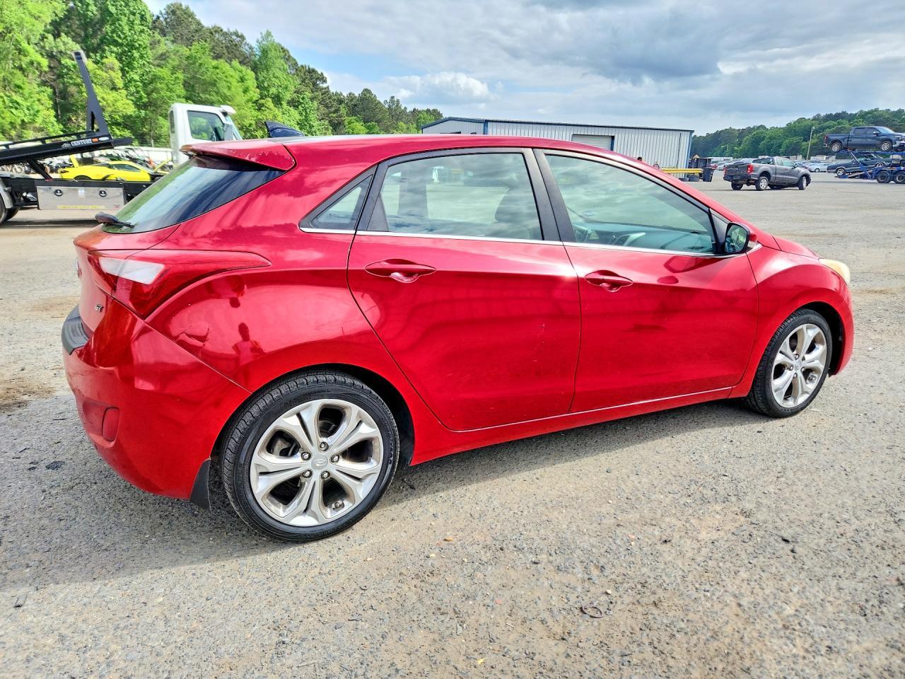 2013 Hyundai Elantra Gt Base - Image 3