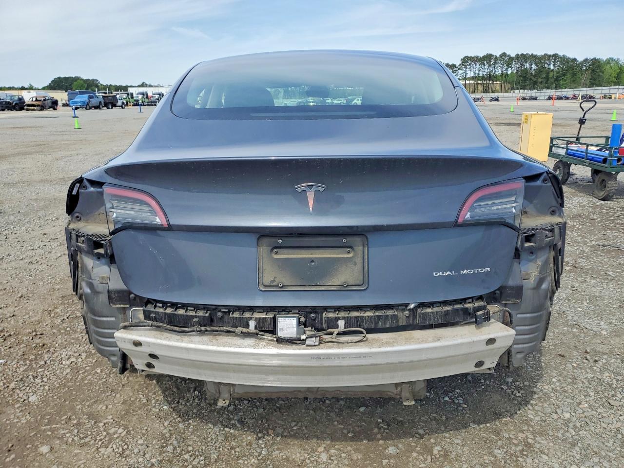 2021 Tesla Model 3 - Image 6