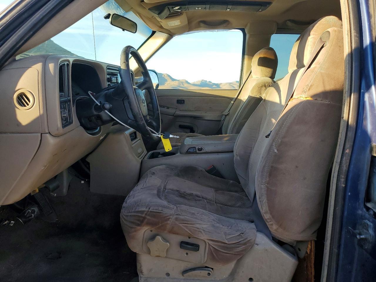 2002 Chevrolet Silverado C1500 - Image 7