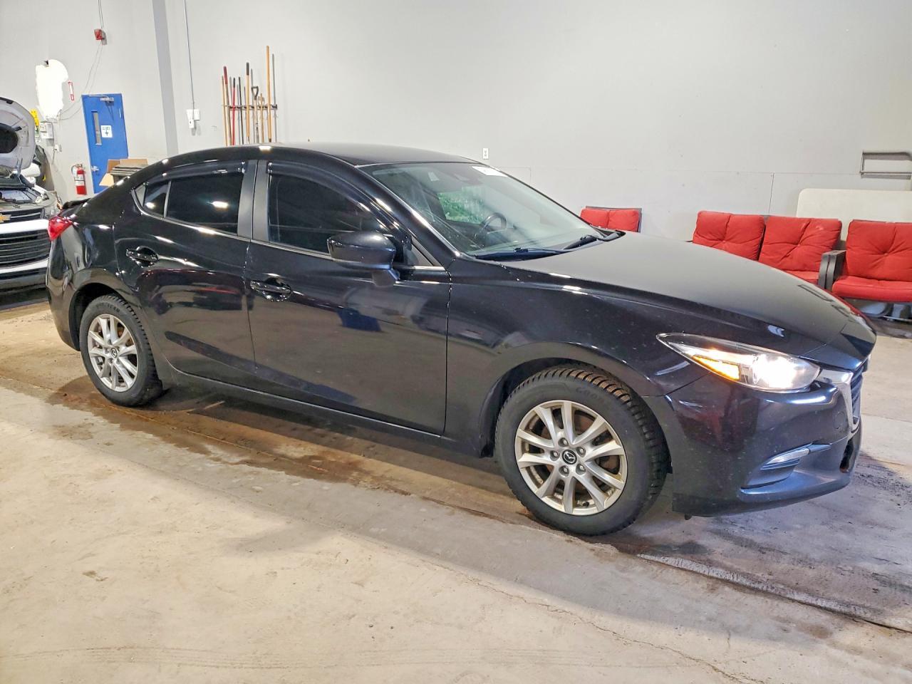 2018 Mazda 3 Gs - Image 4