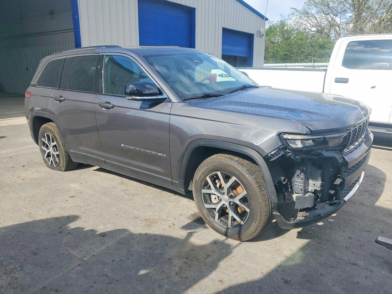 2023 Jeep Grand Cherokee Limited - Фото 4
