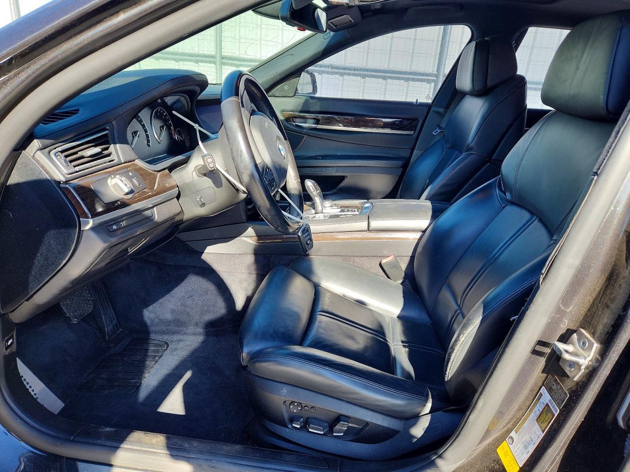 2010 BMW 750 I - Фото 7