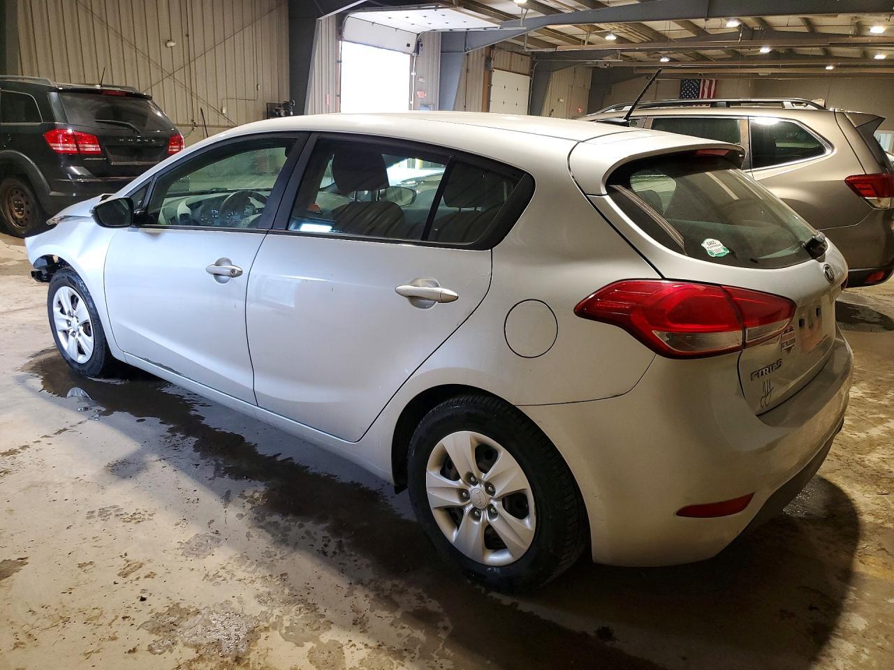 2017 Kia Forte5 Lx - Фото 2