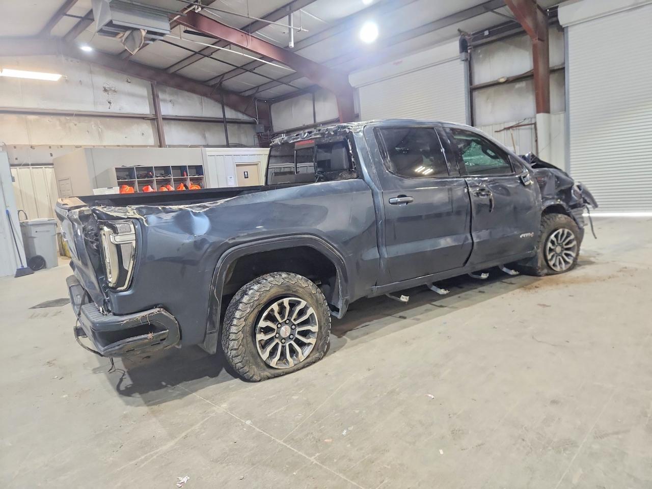 2020 GMC Sierra K1500 At4 - Фото 3