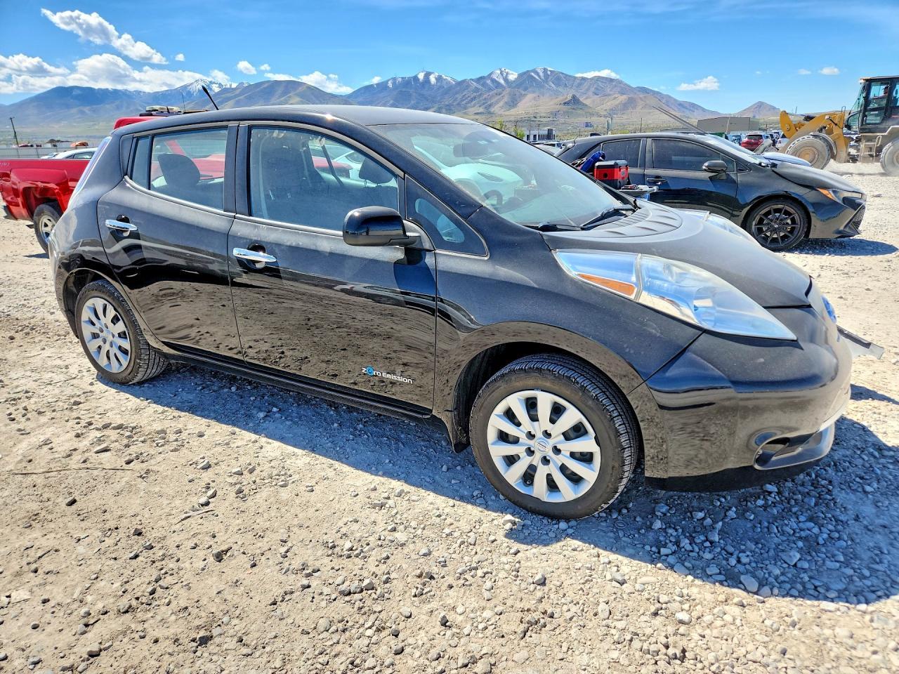 2014 Nissan Leaf S - Фото 4