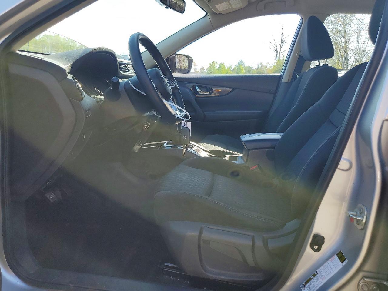 2018 Nissan Rogue S - Image 7