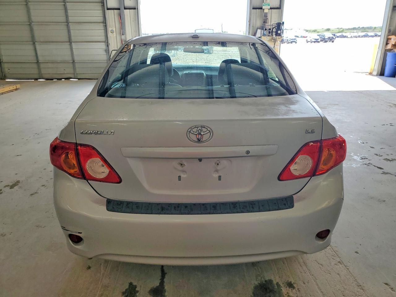 2010 Toyota Corolla Le - Image 6
