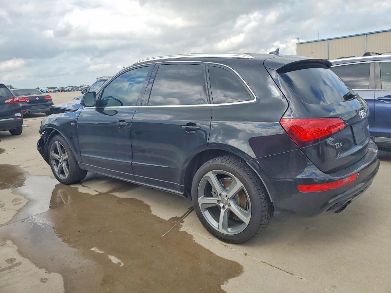 2014 Audi Q5 Premium Plus - Image 2
