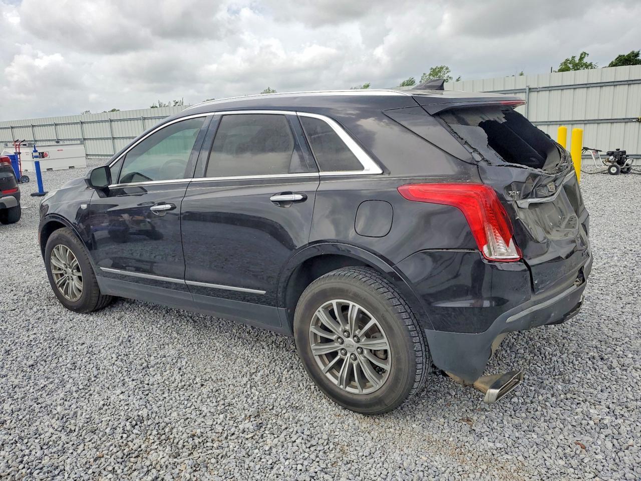 2017 Cadillac Xt5 Luxury - Фото 2