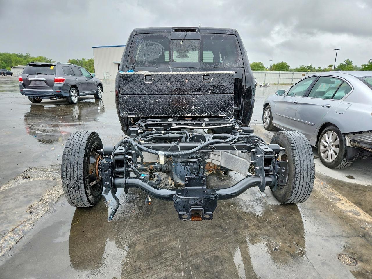 2024 Ram 3500 Laramie 4Wd 6.7L V8 Tdsl - Фото 6