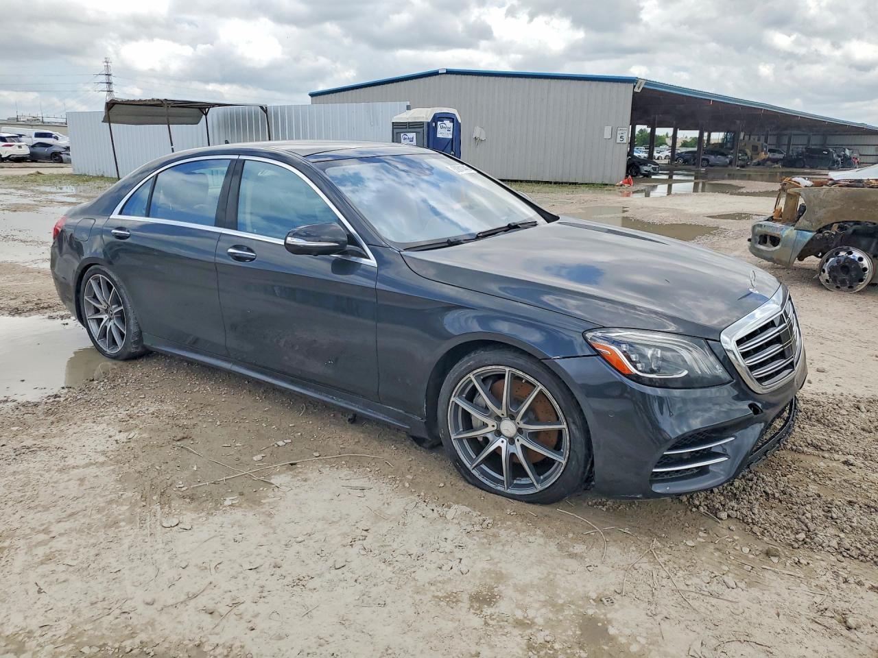 2018 Mercedes-Benz S 560 4Matic - Image 4
