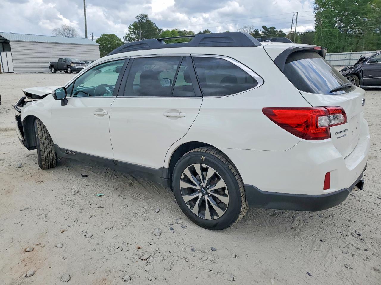 2015 Subaru Outback 2.5I Limited - Фото 2