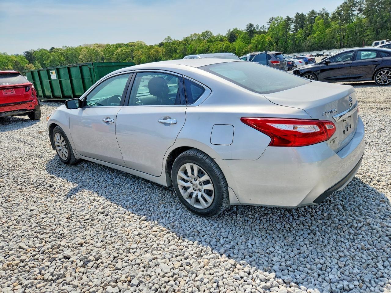 2016 Nissan Altima 2.5 S - Фото 2