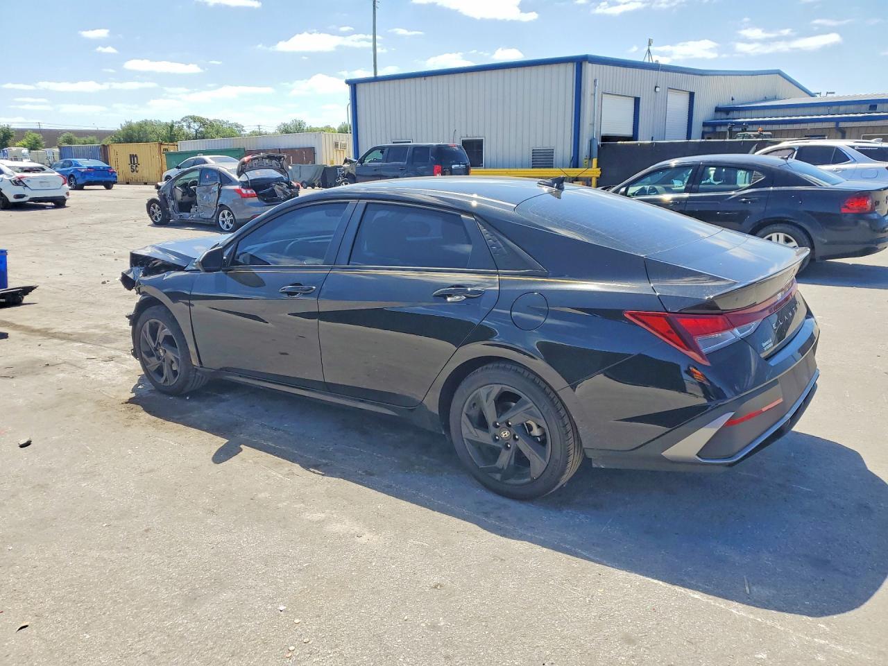2026 Hyundai Elantra Sel Sport - Фото 2