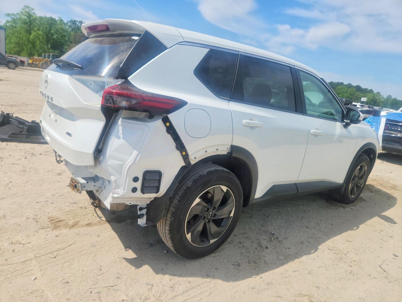 2025 Nissan Rogue Sv - Фото 3
