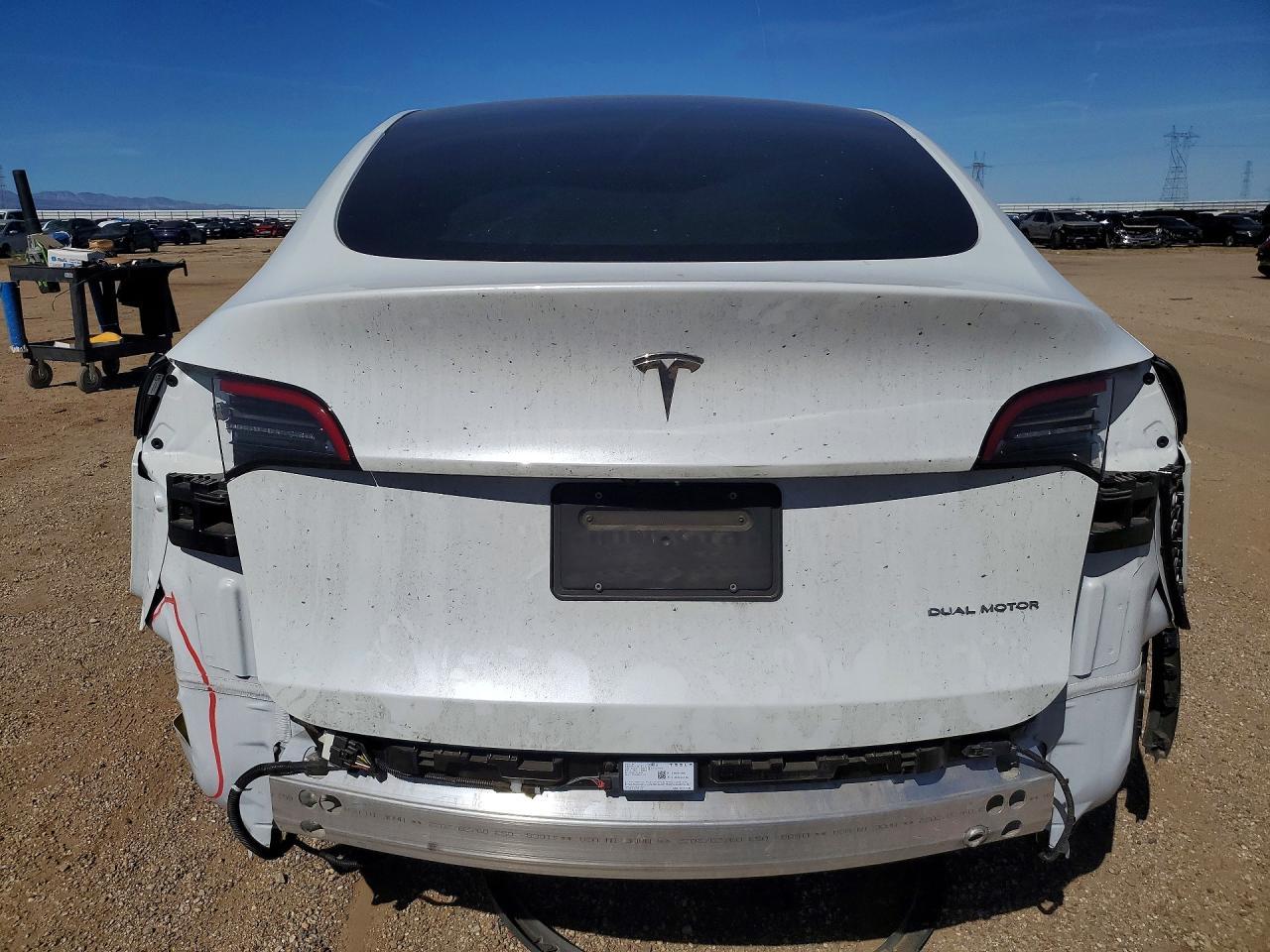 2023 Tesla Model Y - Фото 6