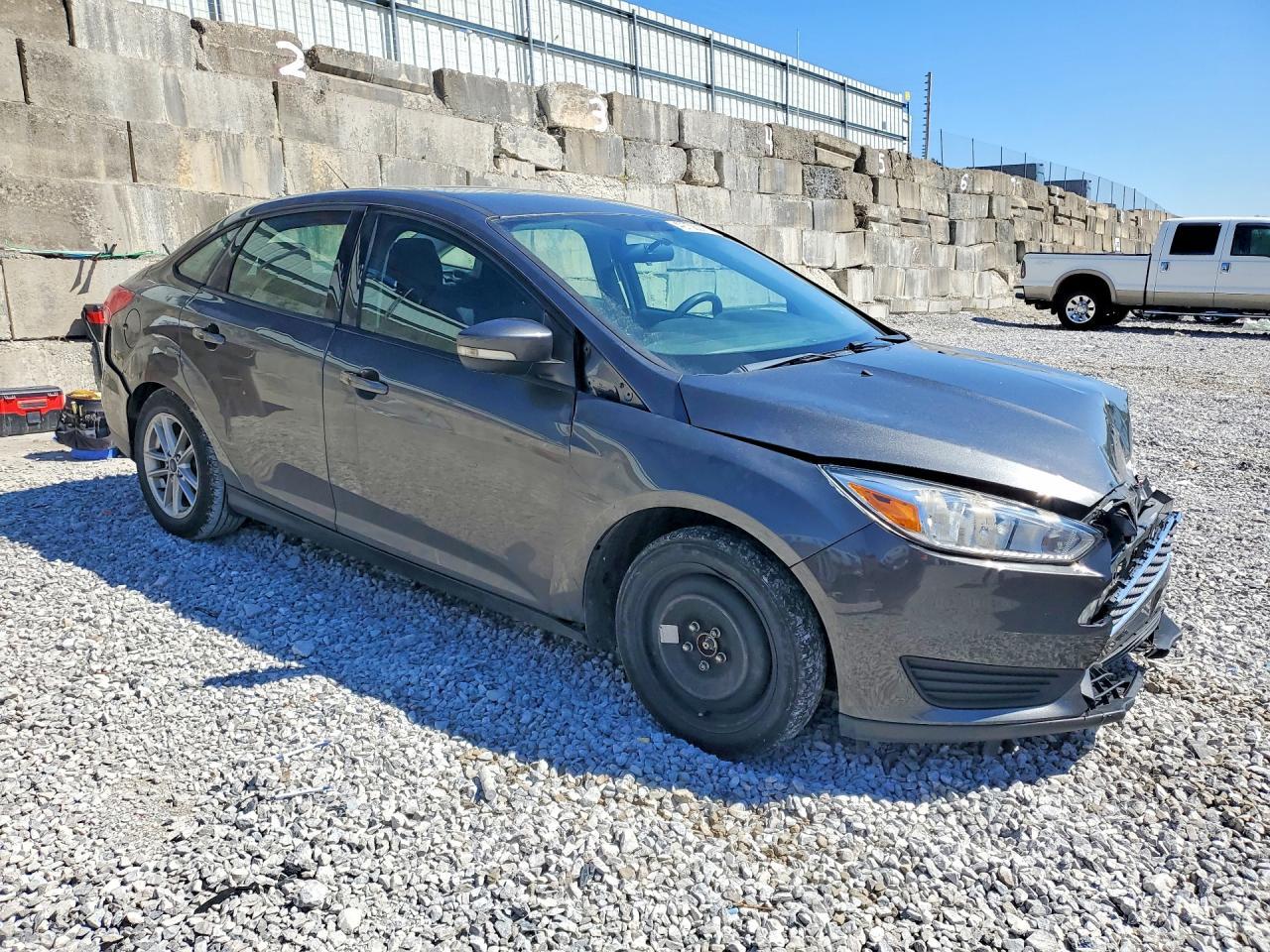 2017 Ford Focus Se - Фото 4