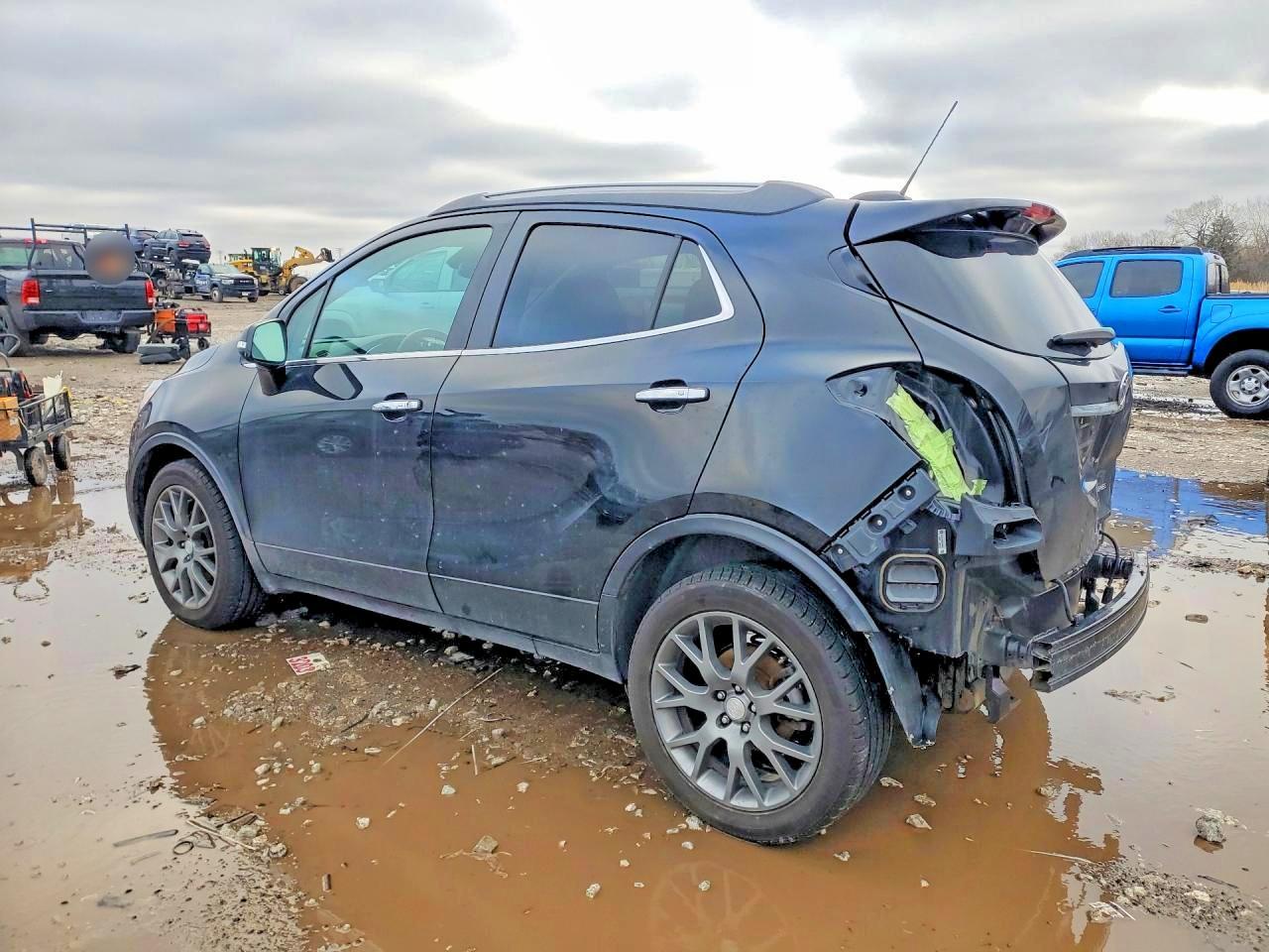 2019 Buick Encore Sport Touring - Фото 2