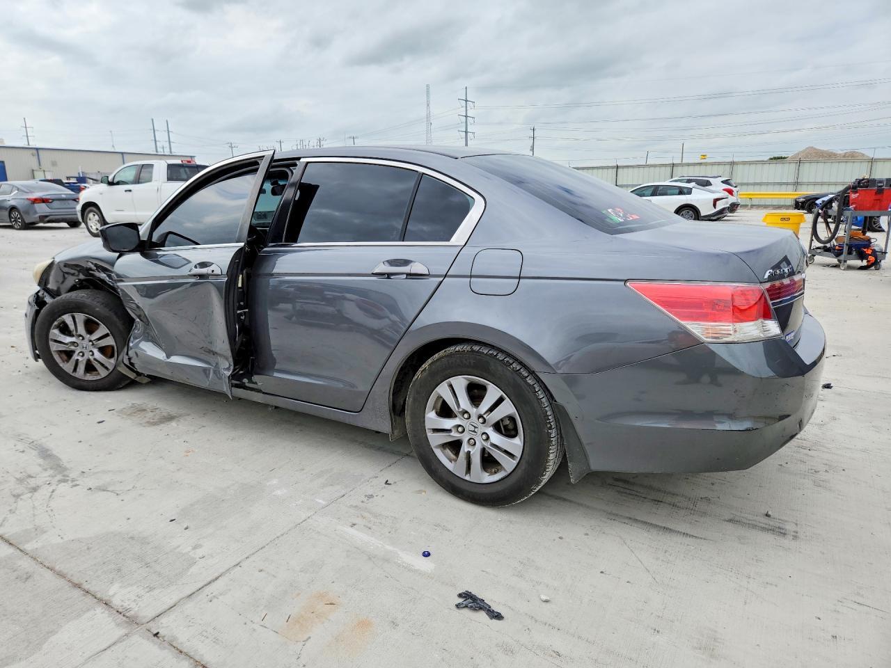 2012 Honda Accord Lxp - Image 2