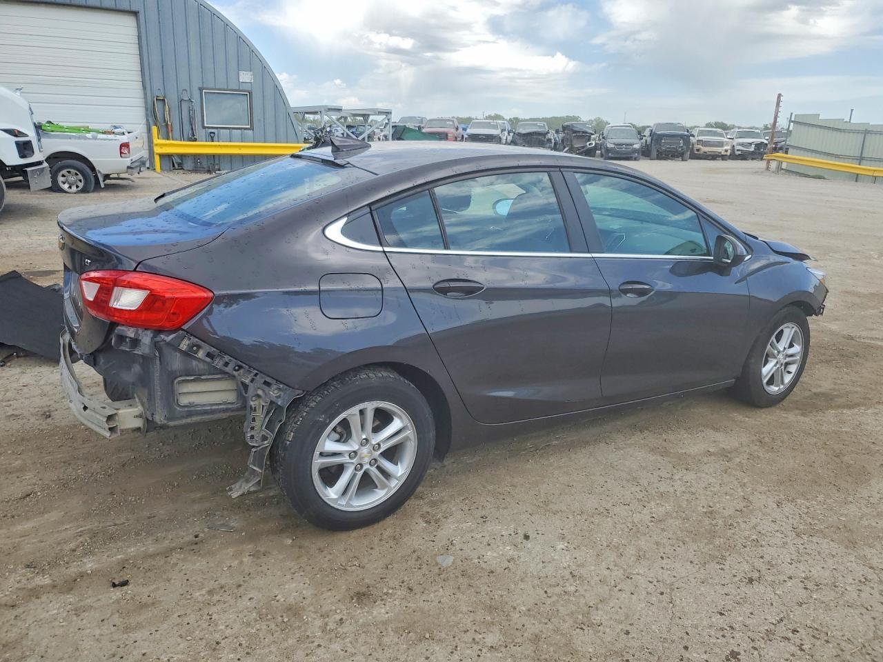 2016 Chevrolet Cruze Lt - Фото 3